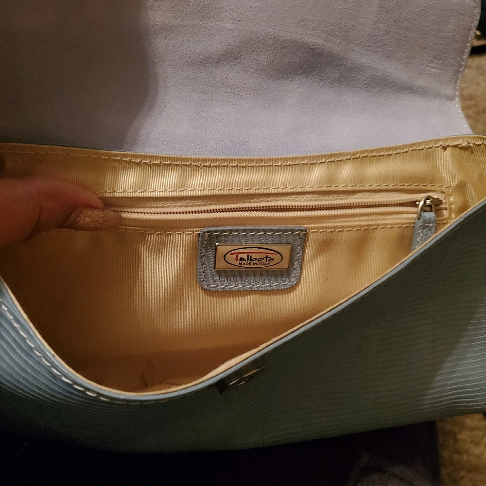 Small Talbots purse - Picture 2 of 3